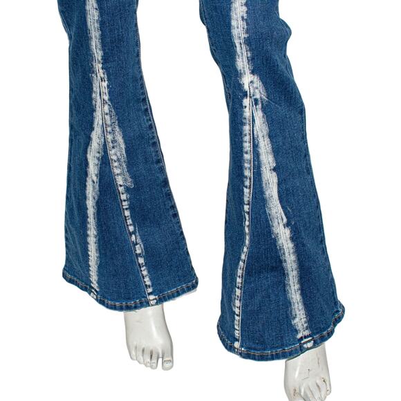 I AM GIA Size Small Savannah Mid Rise Flare Jeans Flare Leg - Picture 9 of 12